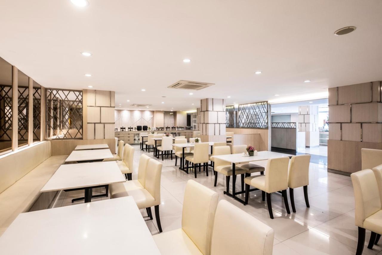 The Airport Courtyard Suvarnabhumi Airport 曼谷 外观 照片 The interior of a typical restaurant in Japan